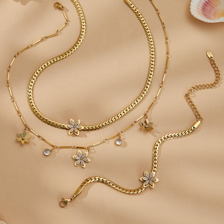 Gold Flower Zircon Necklace