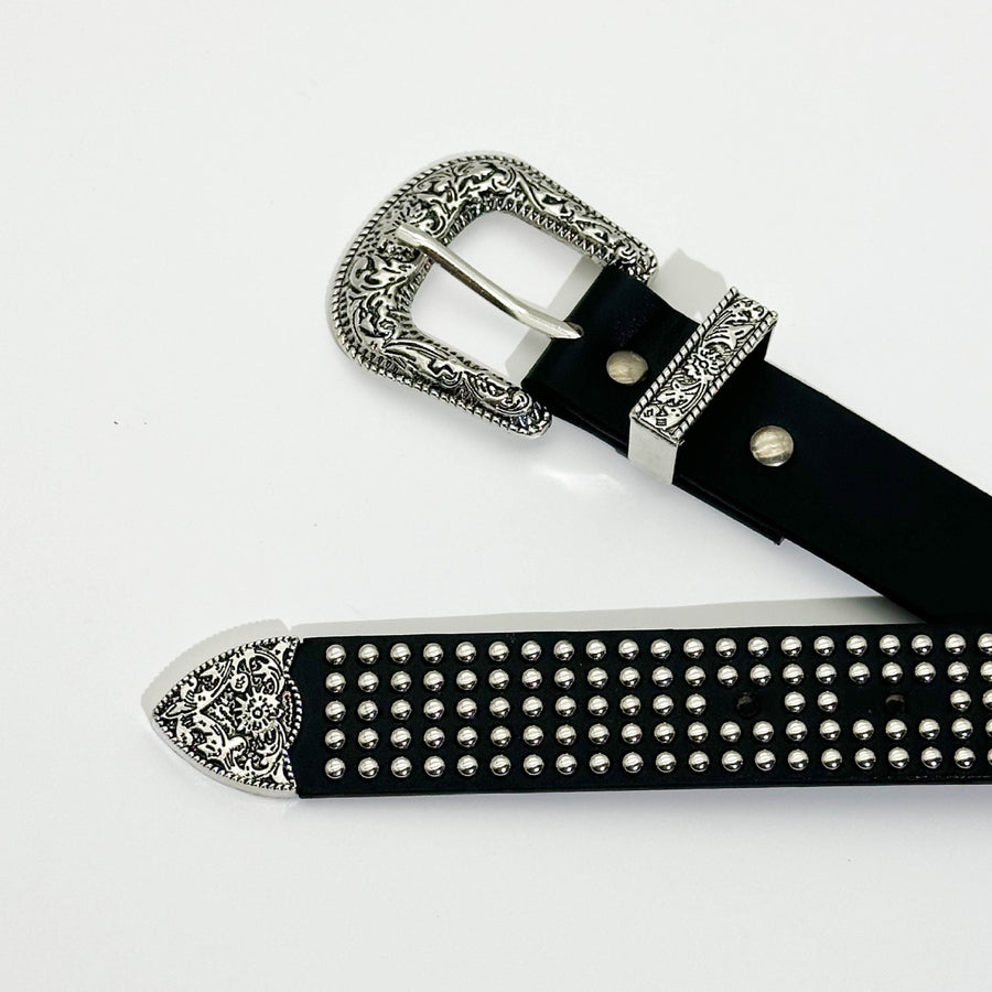 Engraved buckle and tip detail
